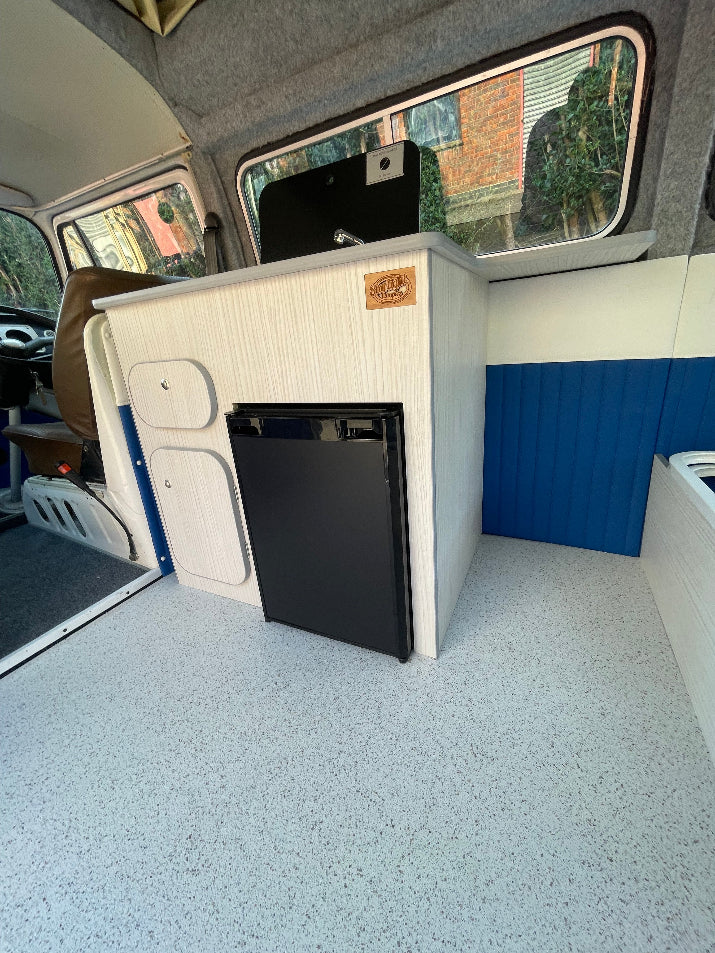 T2 t2 splitscreen unit for full width bed